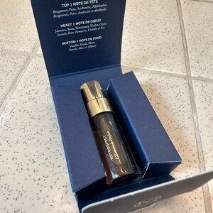 MERIT Beauty Retrospect Perfume Sample  .10 fl oz